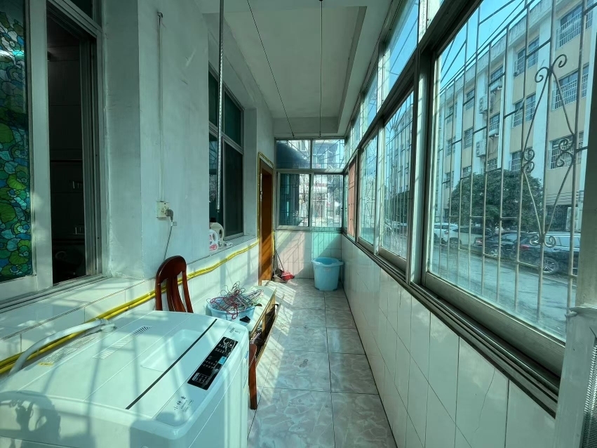 一小门口117平三室不动产在手