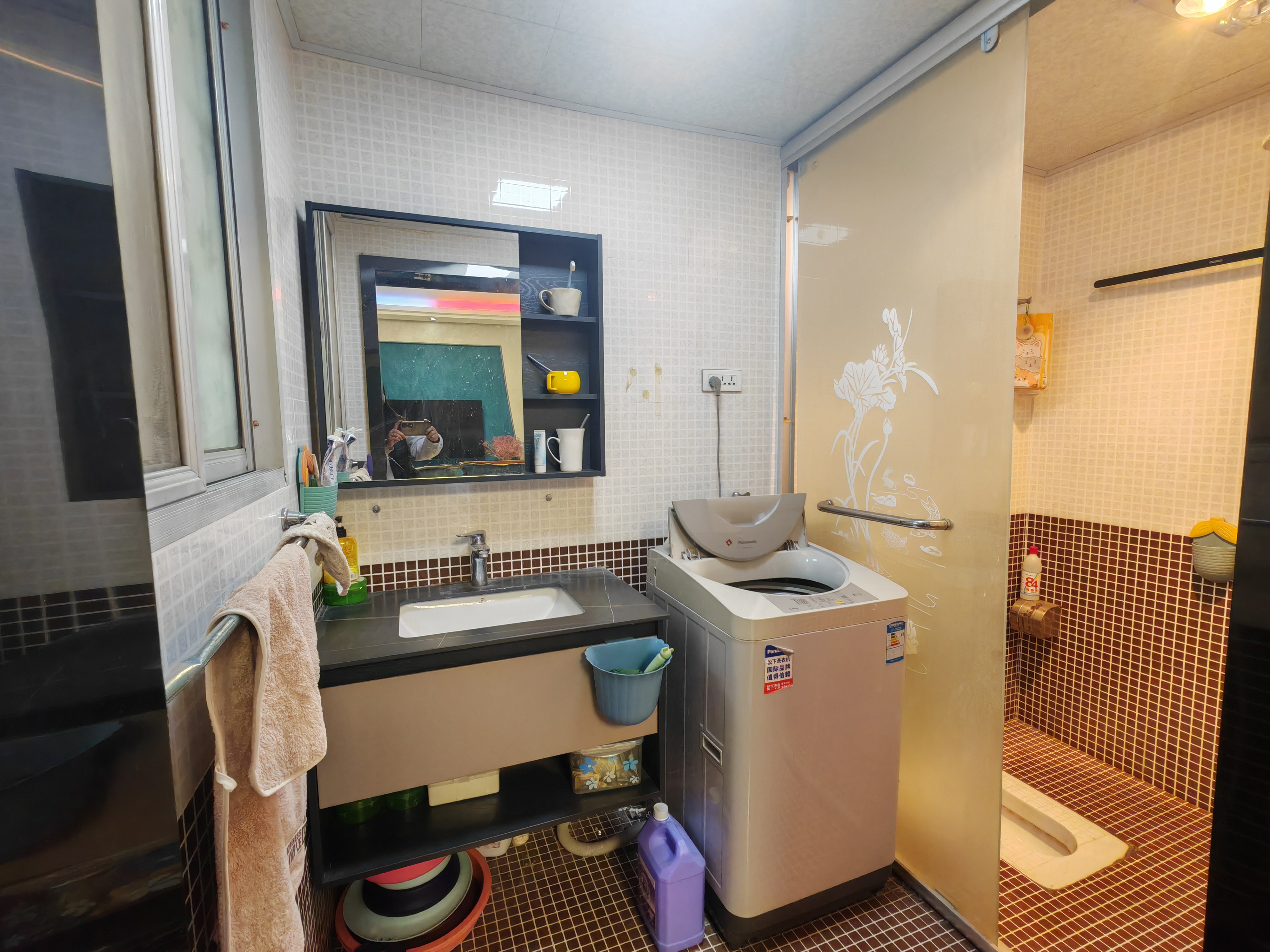 新区大两房，房子9成新，业主急售，看房有钥匙，看房电话18307150819