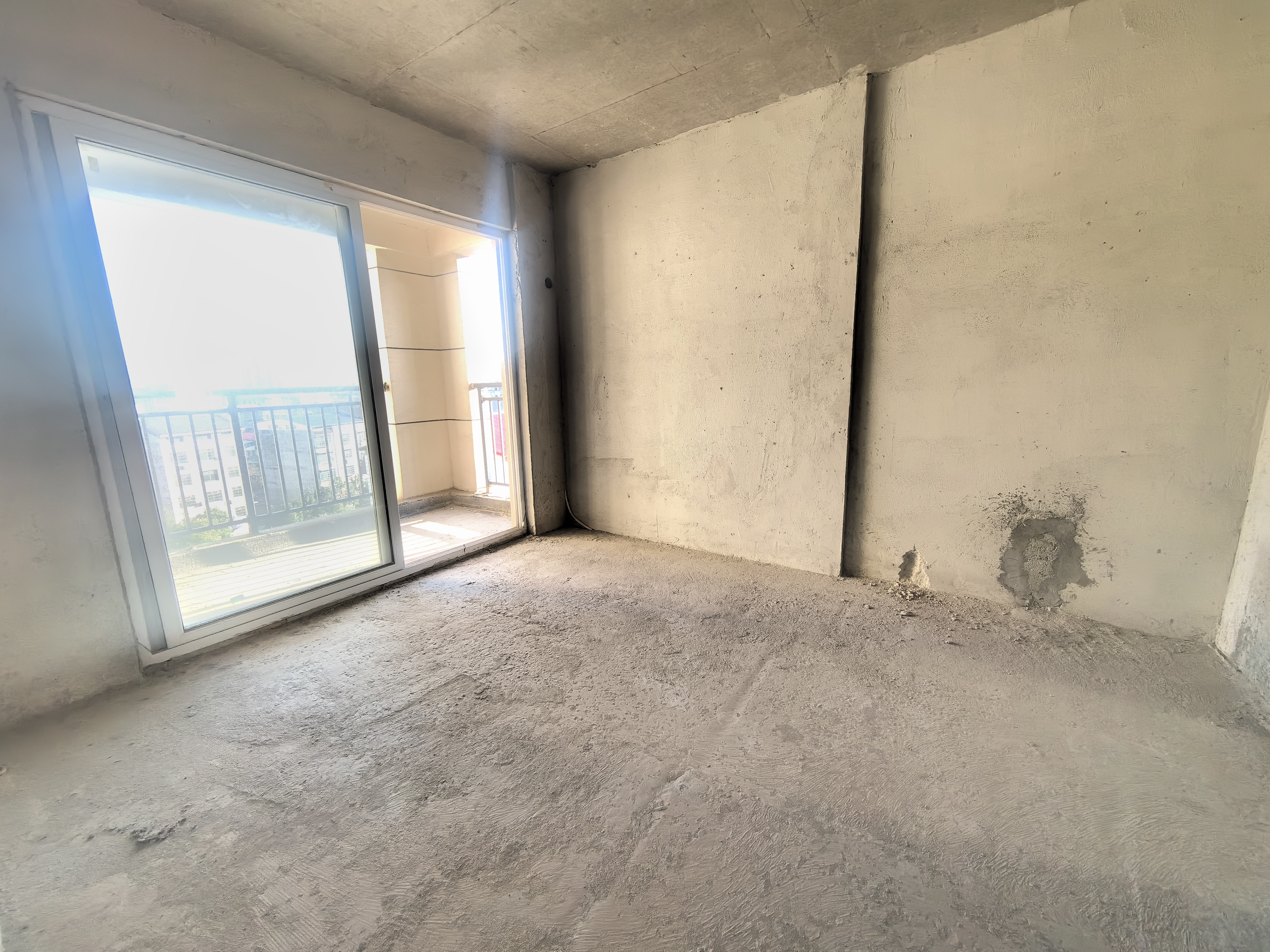 赤壁时代电梯房，三室两厅两卫，采光好，诚意出售，有钥匙看房，看房电话18307150819