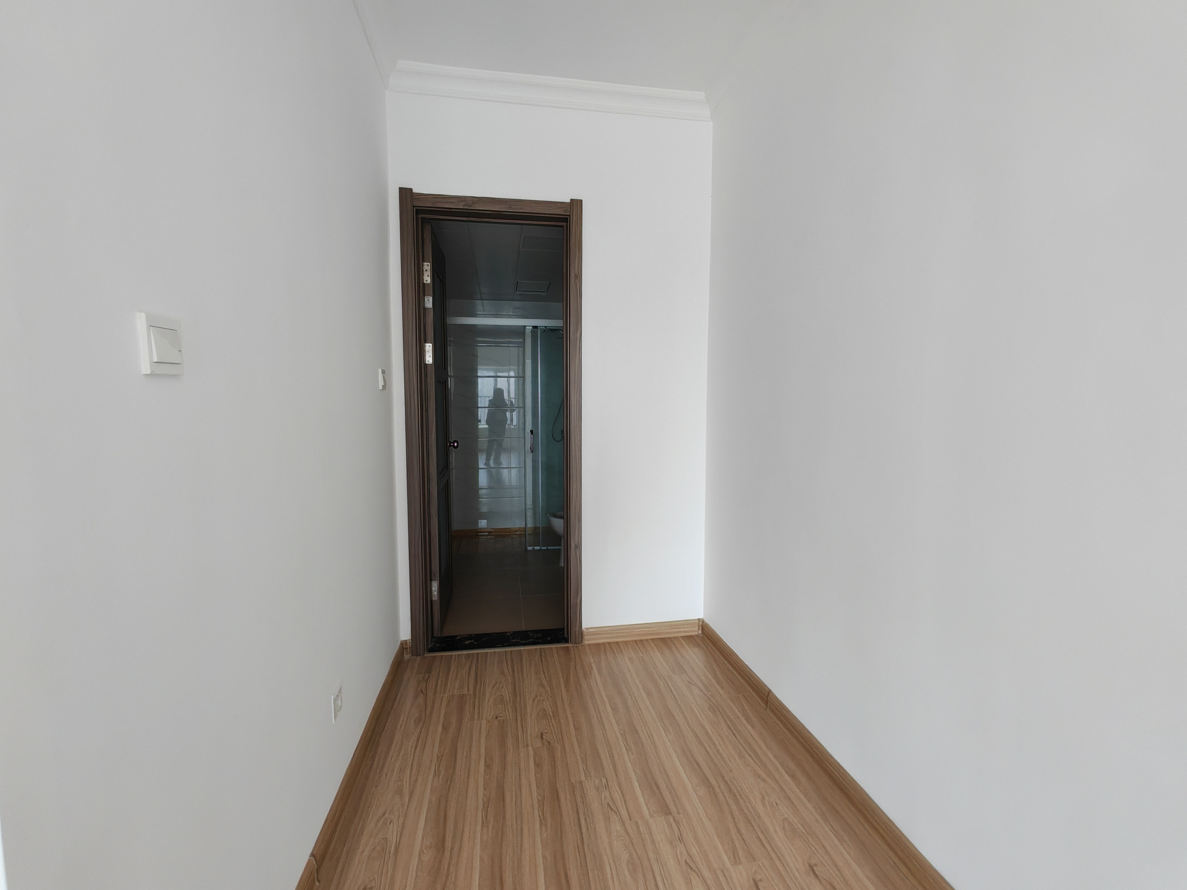 高铁片区赤壁碧桂园三室两厅两卫，10楼，52万，证满二年，有钥匙看房