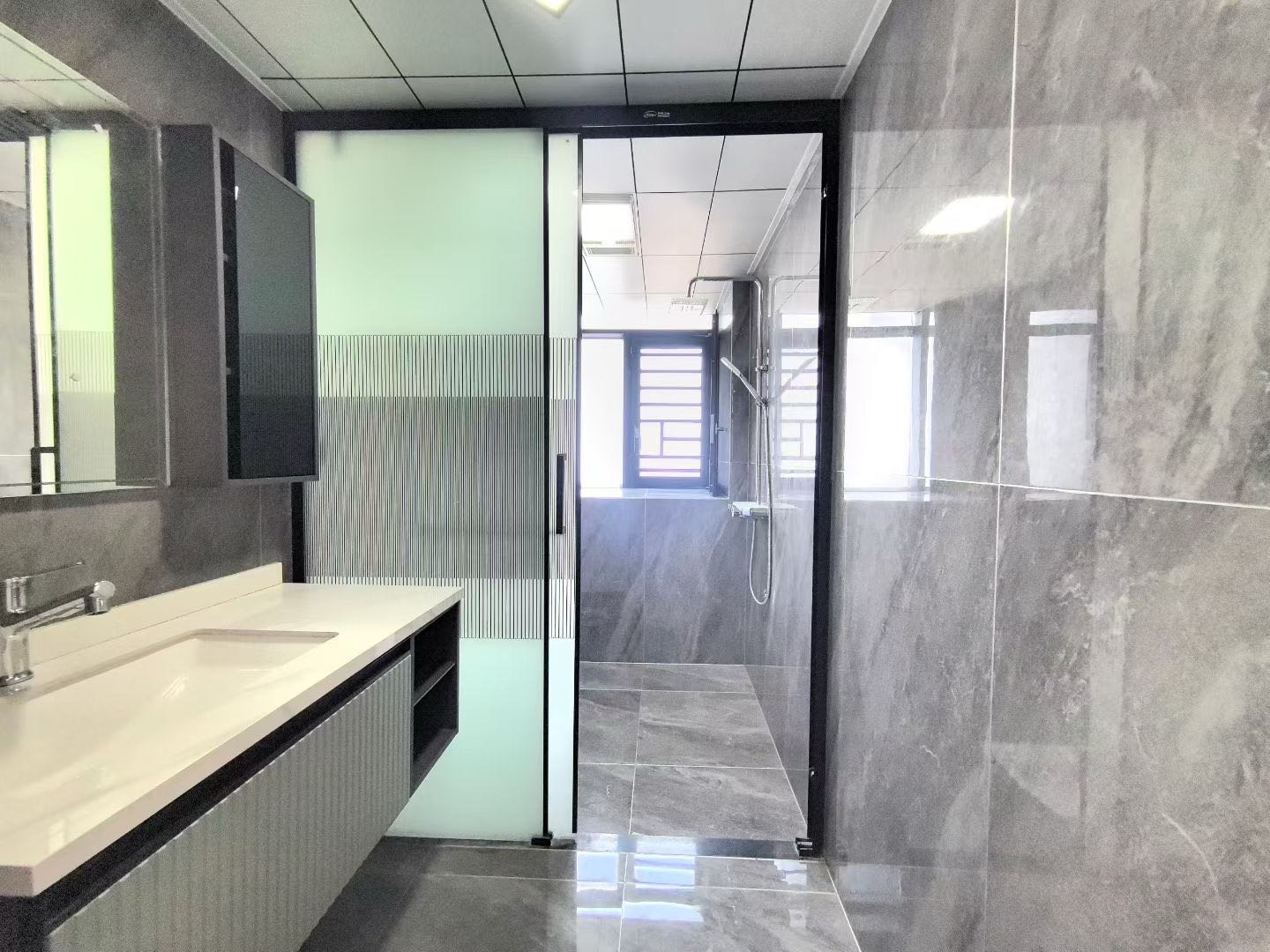 丰业盛世·崭新装修·边户三室两厅·可当婚房68万