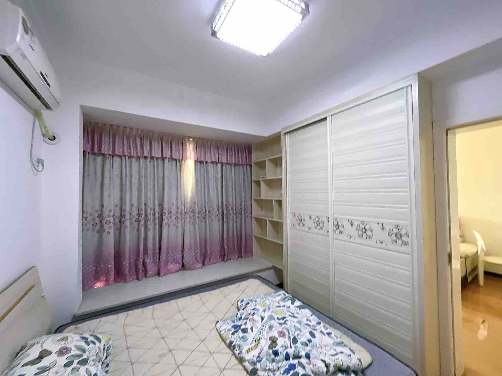 雍景新城·朝南精装修一室一厅·自住出租·都是很好的选择