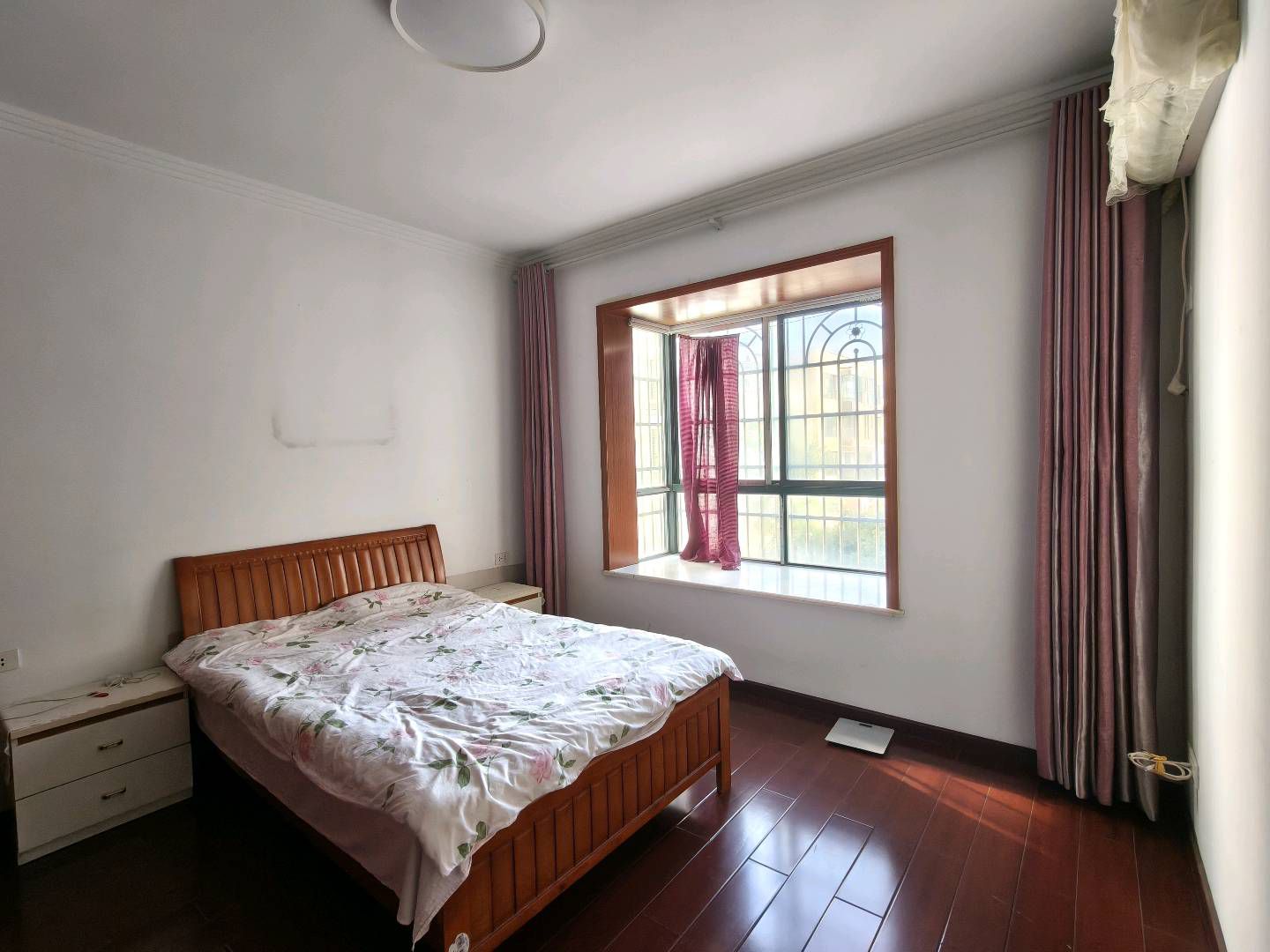 永邦欧洲城·118平·三室两厅·还比较新·居家很方便41万