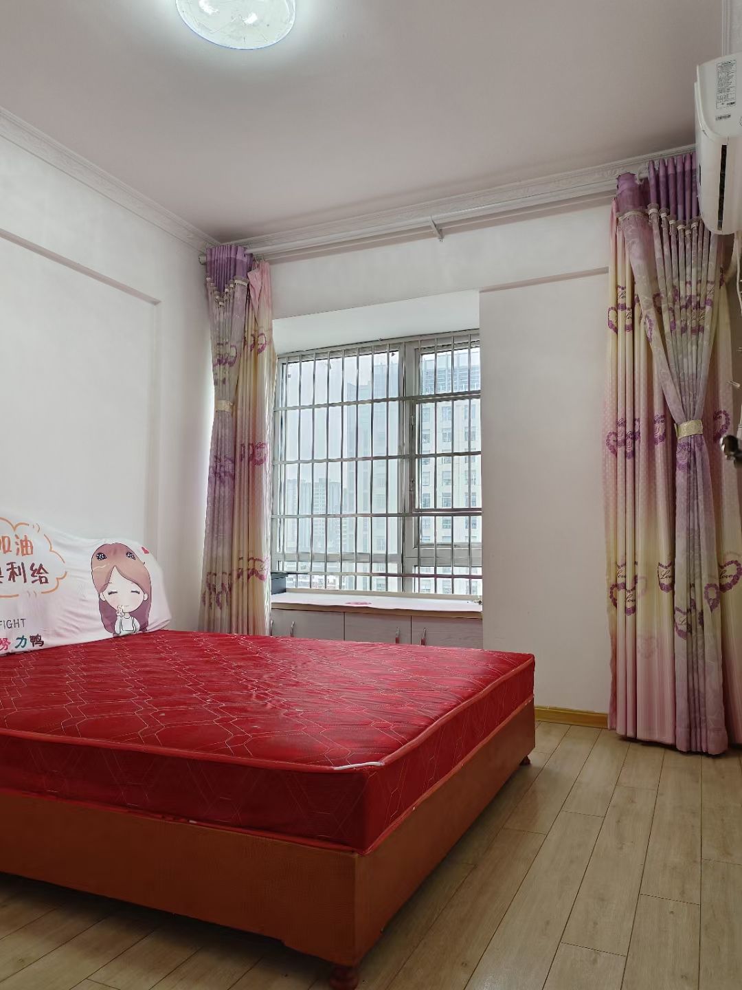 凯旋名都·两室两厅·可以做到拎包入住1200/月