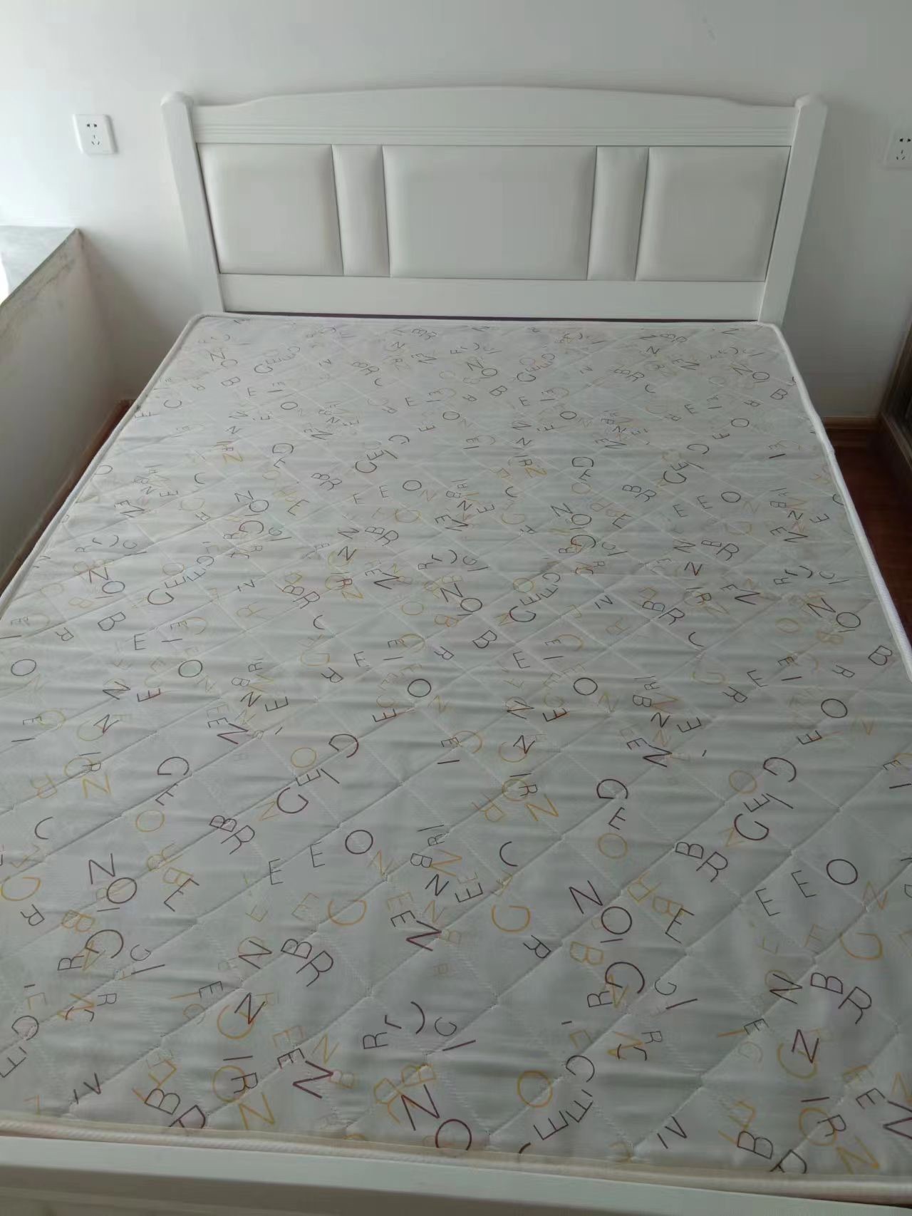 御龙学府·两室两厅·四中陪读房1200/月