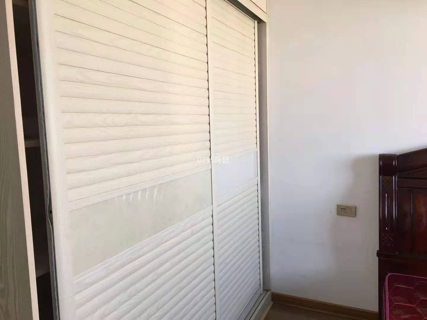 银河花园城·一室一厅河景房出租1000/月