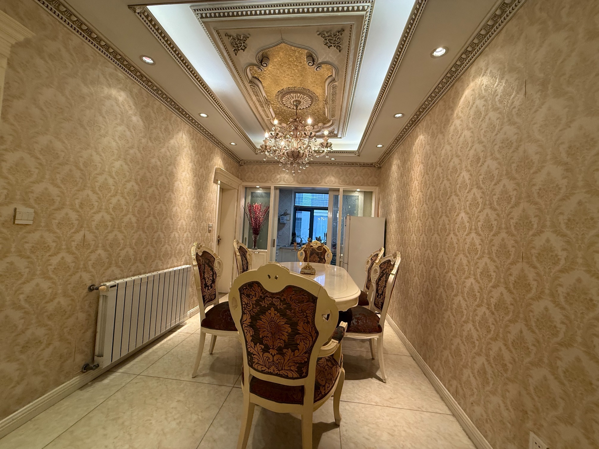 郡都小区·老总自家闲置房·寻找有缘人出租·2000/月