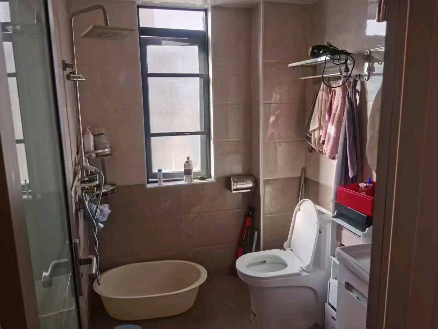 同城上都120平方三房·拎包入住报价55万