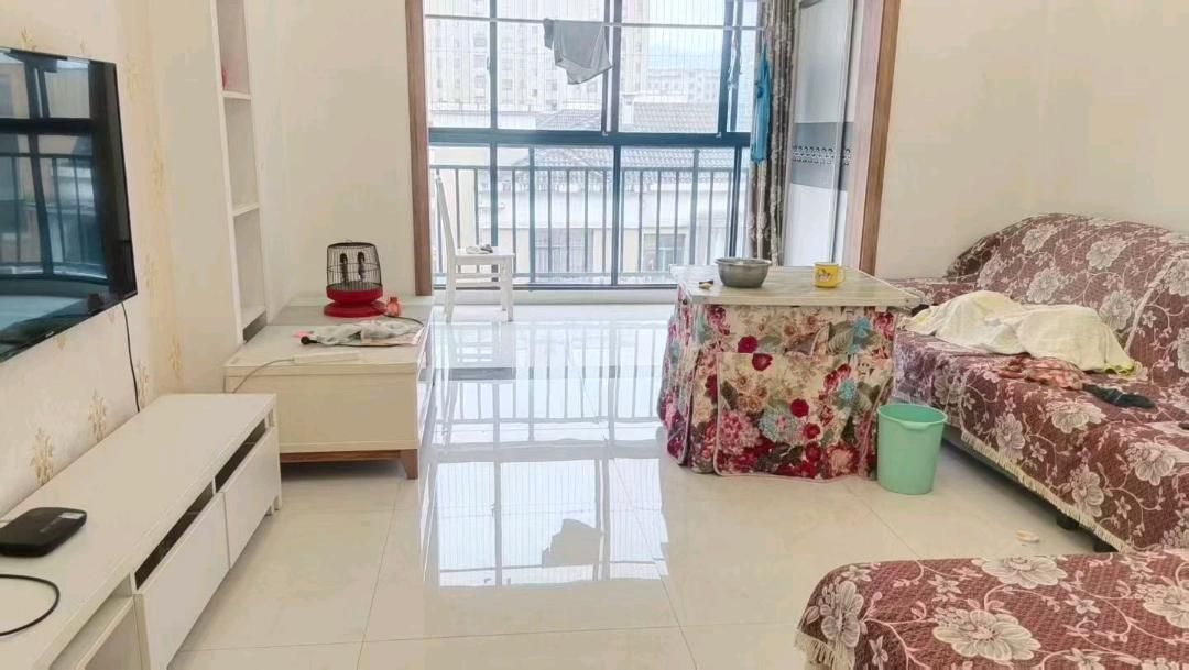 福星花园电梯房·130平方·三房两厅两卫·拎包入住报价55万