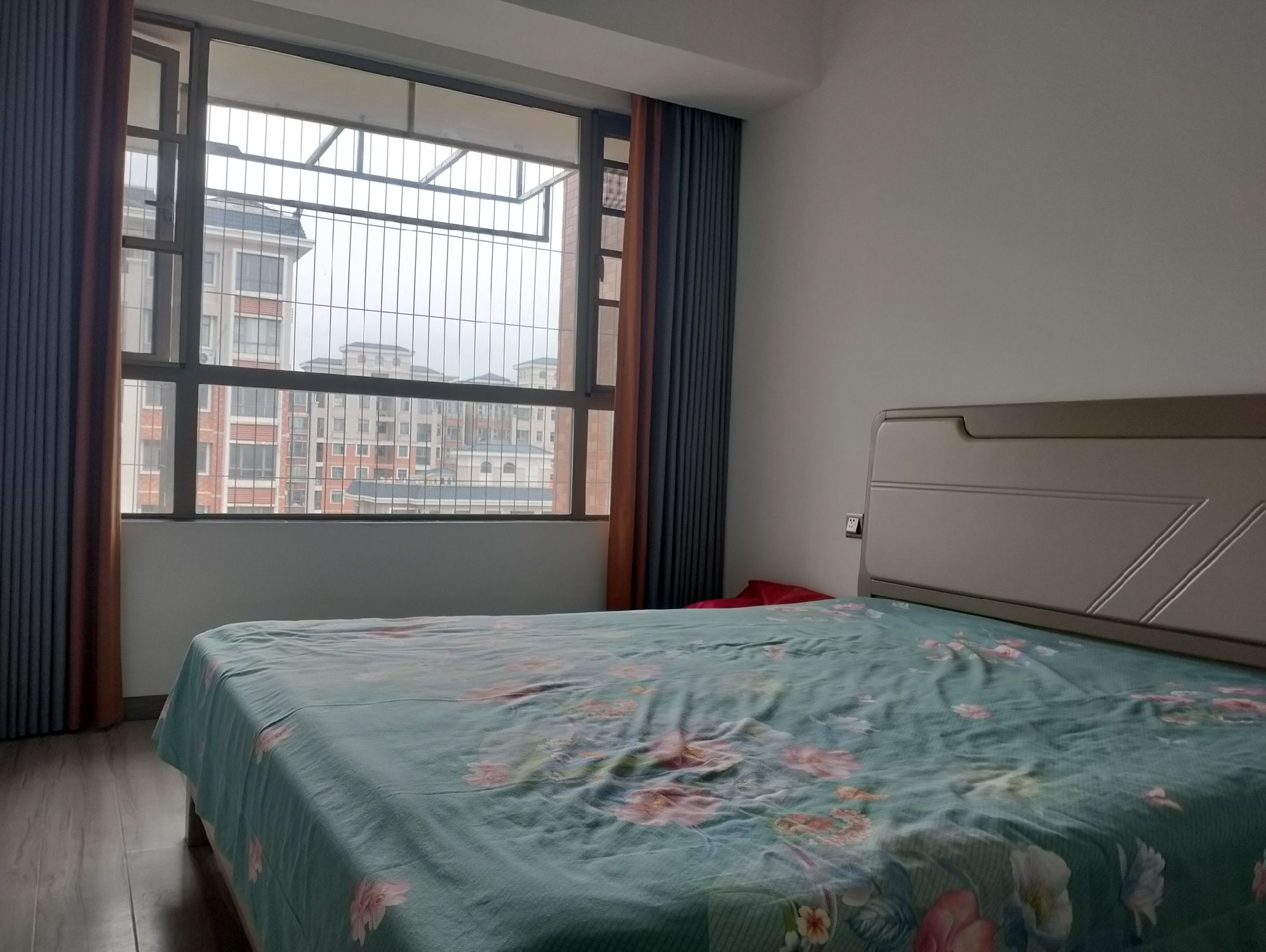 万泰华府·12楼小洋房·品质装修·可当婚房·售价69万