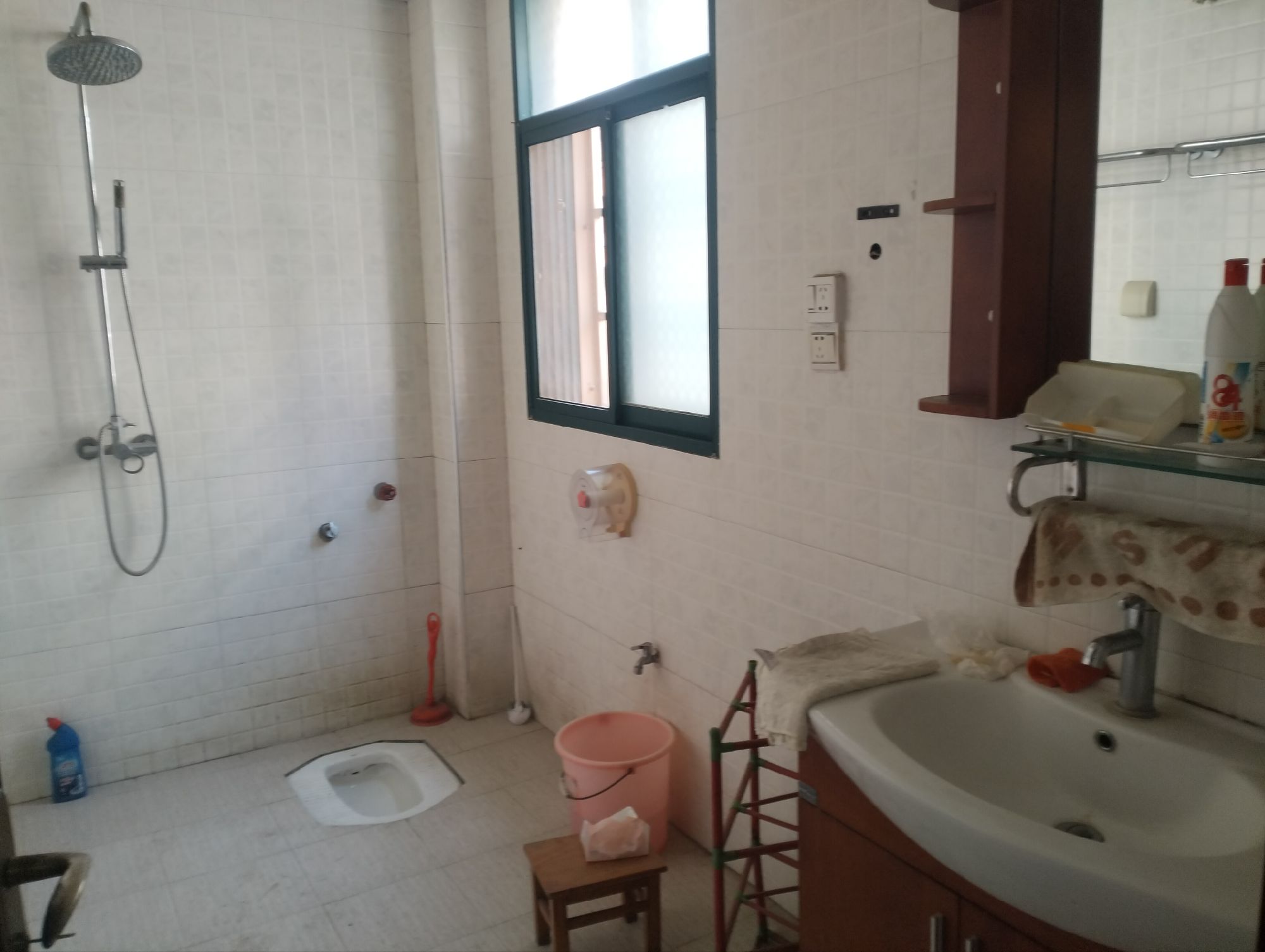 景泰园单位房·四室两厅·165平方·步梯2楼·报价：57万