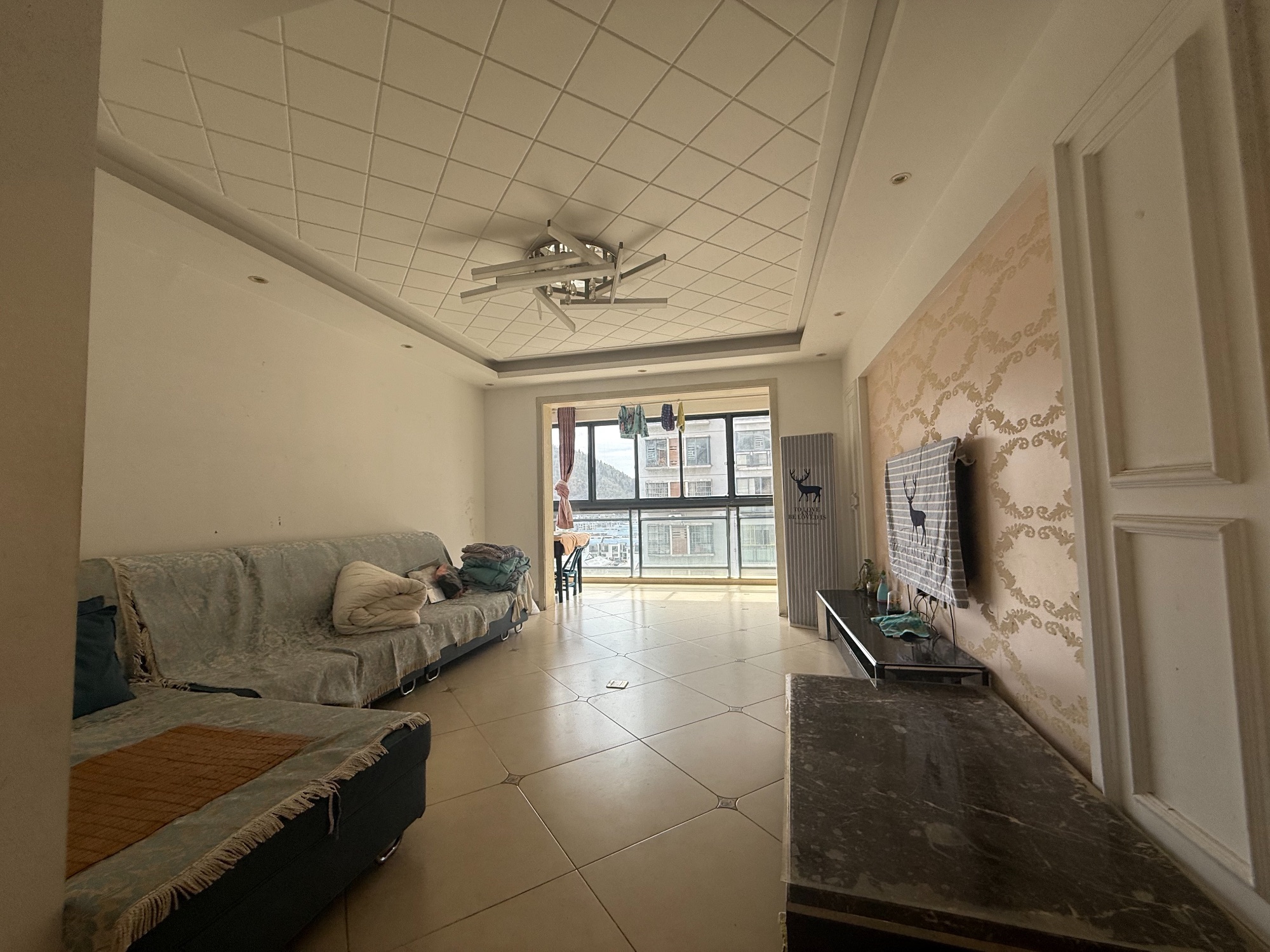 永邦欧洲城·大两室两厅·精装修·出售38万