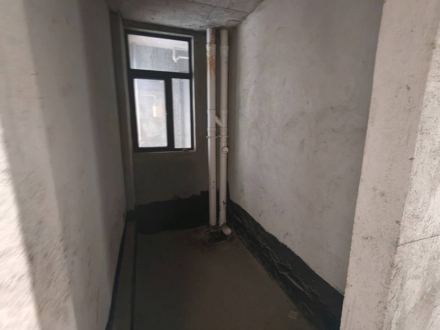 雍景新城98平·3室2厅2卫·好楼层毛坯房42万·证齐银行不欠贷款