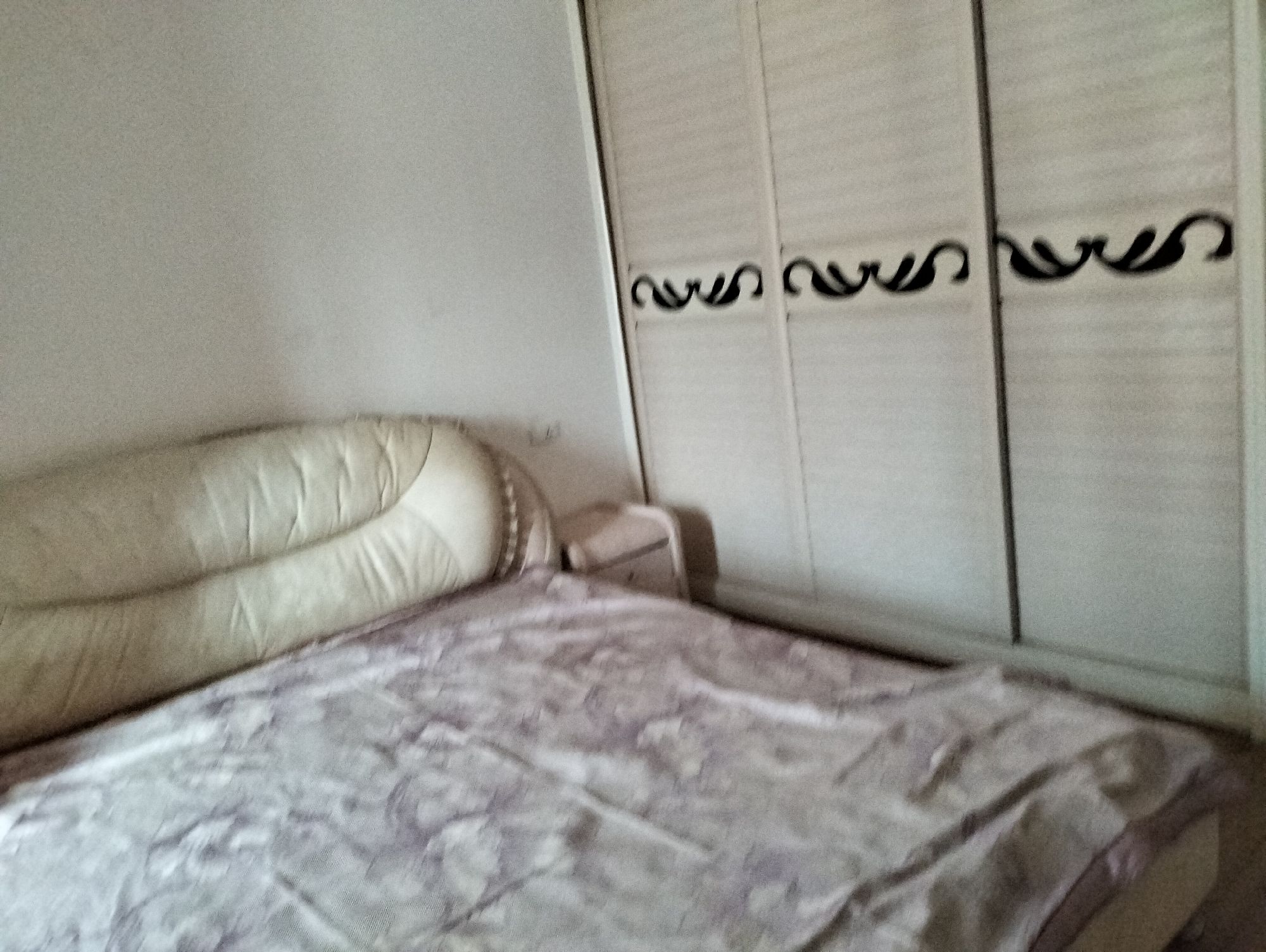 郡都小区·步梯中层·南北通透·拎包入住1300/月