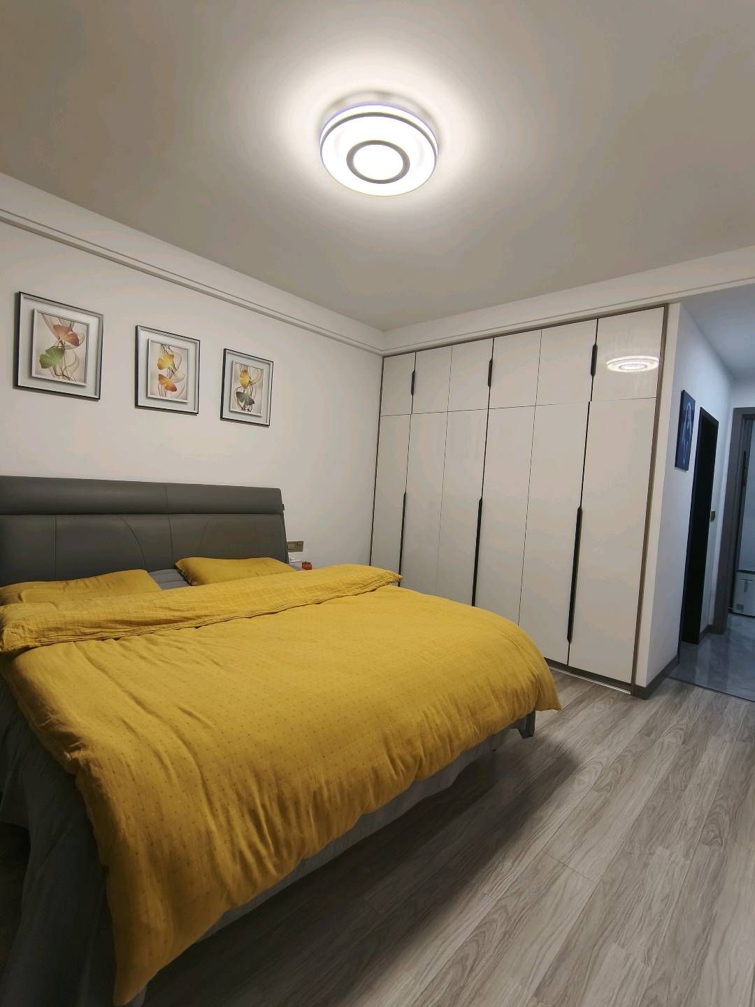 明尚精英·157平米·全新装修·四室两厅·证齐卖52万