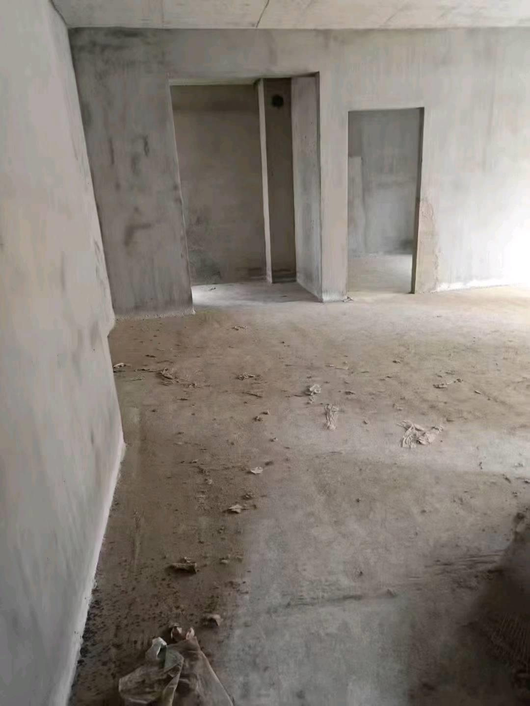 同城上都三室两厅两卫，中间好楼层，45万包过户，看房有钥匙，看房电话18307150819