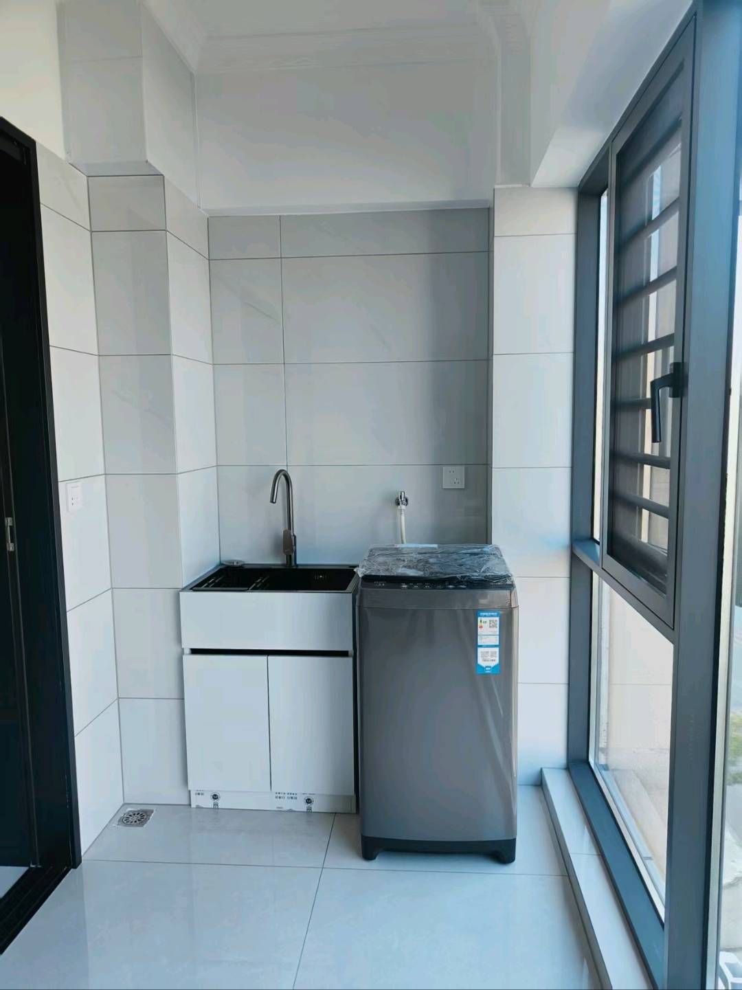 维多利亚·1室1厅·精装修，拎包入住·价格1000元