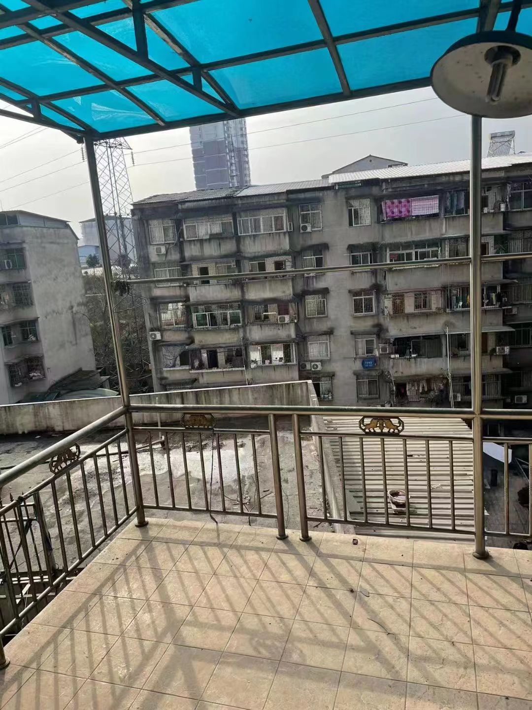 一桥两室两厅·三楼拎包入住800/月