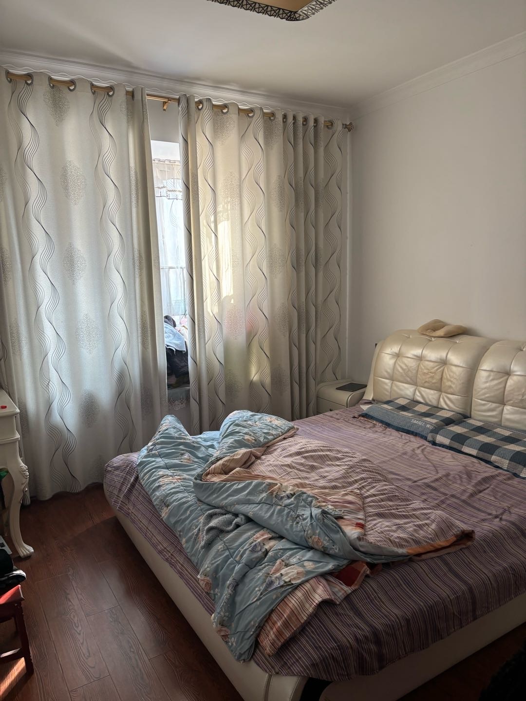 福星花园·电梯三室两厅·精装修·自己居家房诚意出租1700/月