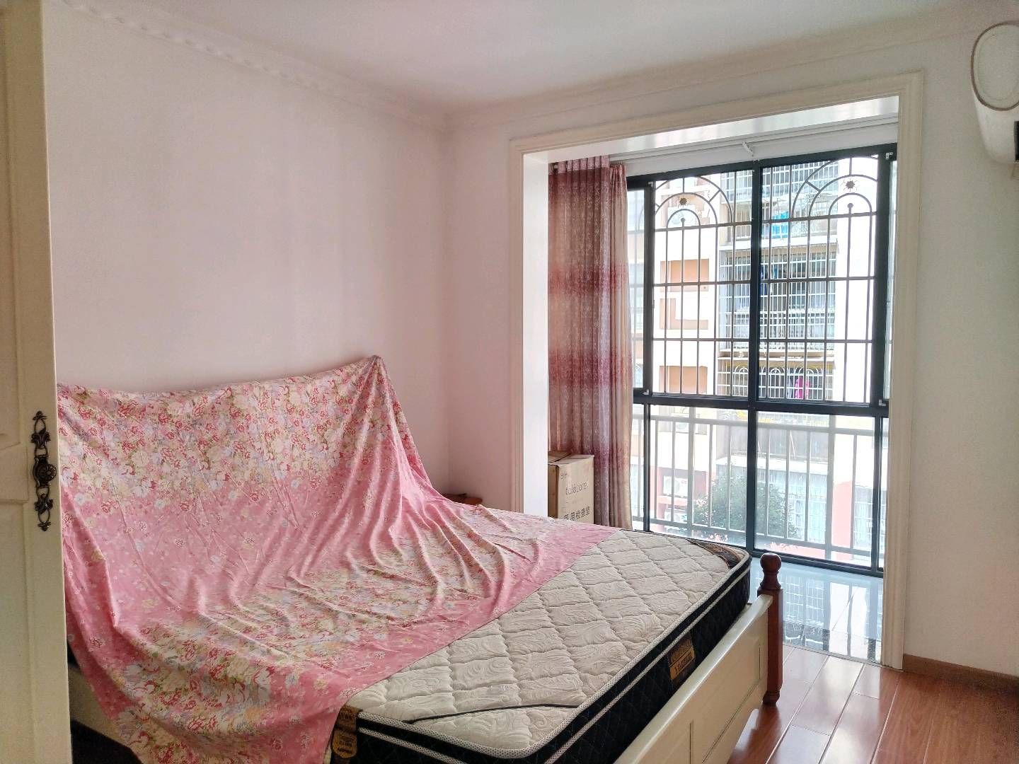 明尚精英·两室两厅·110平方·步梯二楼·报价：31万