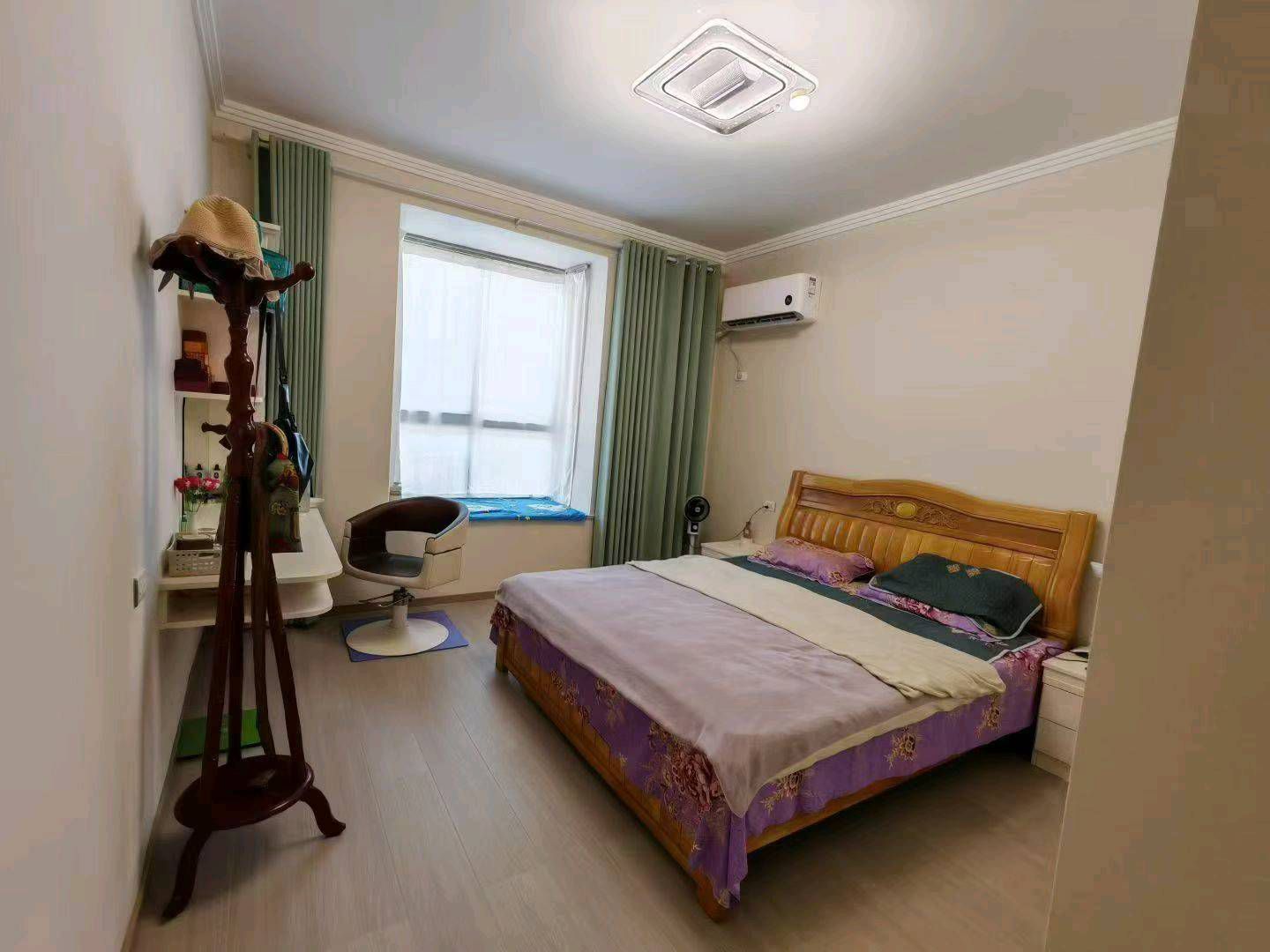 怡景花园二期·架空层上的一楼·崭新装修46.8万