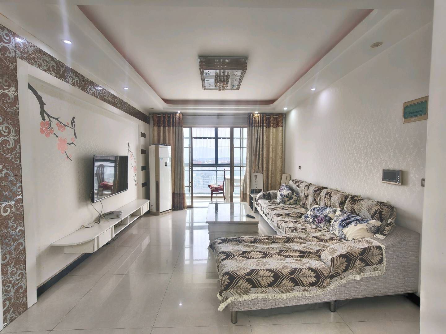 银河花园城·温馨两居室·可以出租啦1300/月