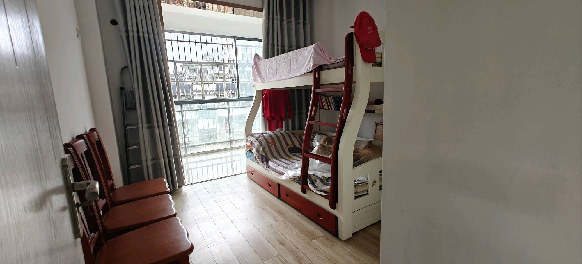 新街口·东亭花园·两室两厅·电梯房·拎包入住报价35个