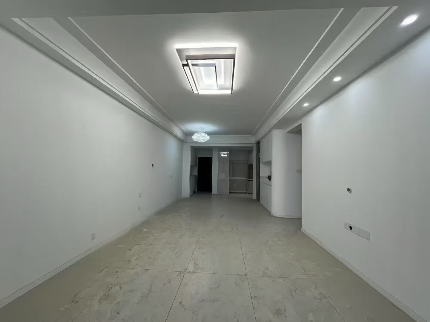 北站新领.地，全新装修113平，3室2厅2卫2阳台，报价42万，证满二，看房方便18307150819