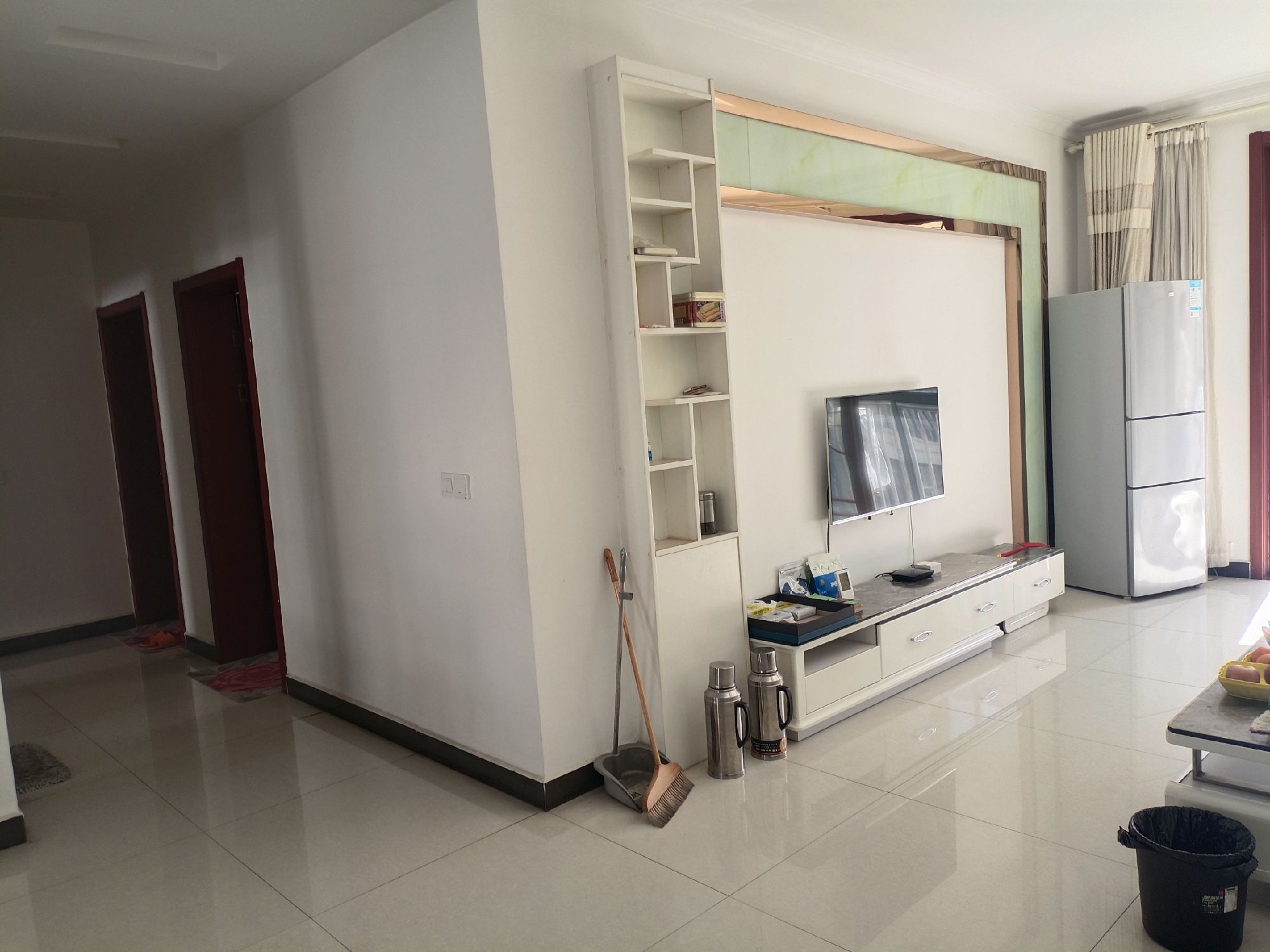 东亭花园·步梯5楼·精装修可拎包入住36万带车库