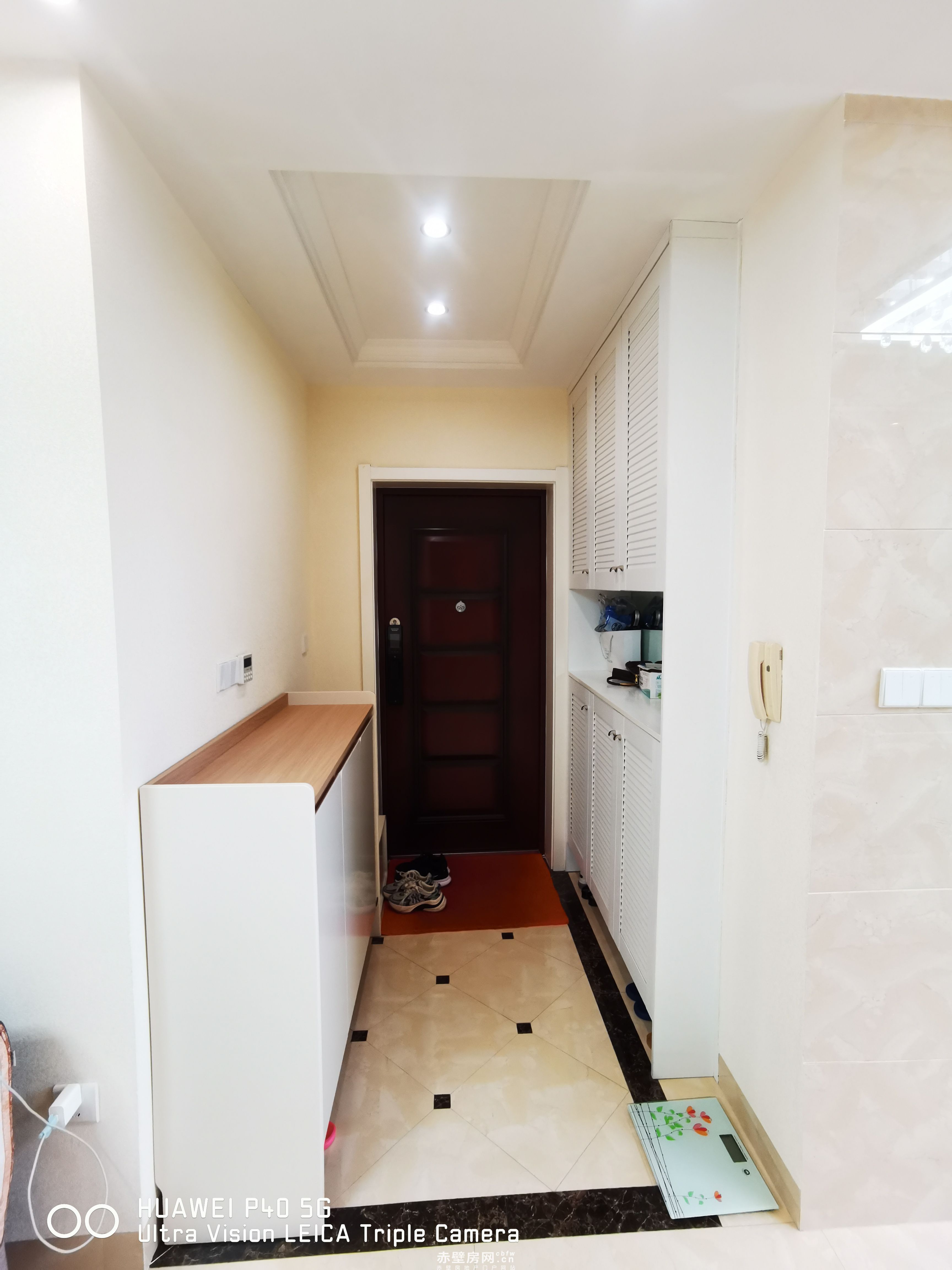 立嘉诚小区3室2厅2卫拎包入住