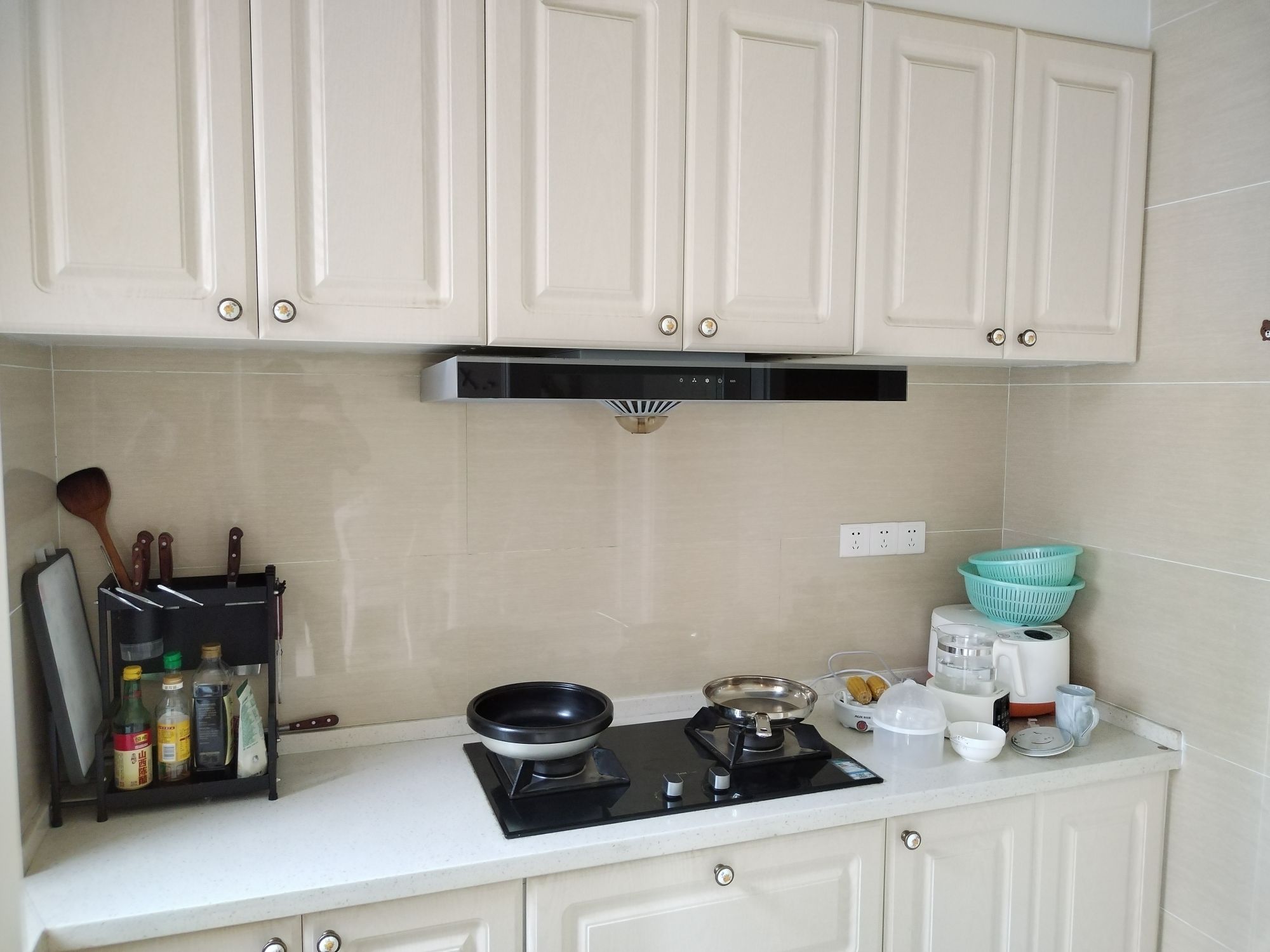 博园南郡·三房两厅两位·9成新·拎包入住报价：52万