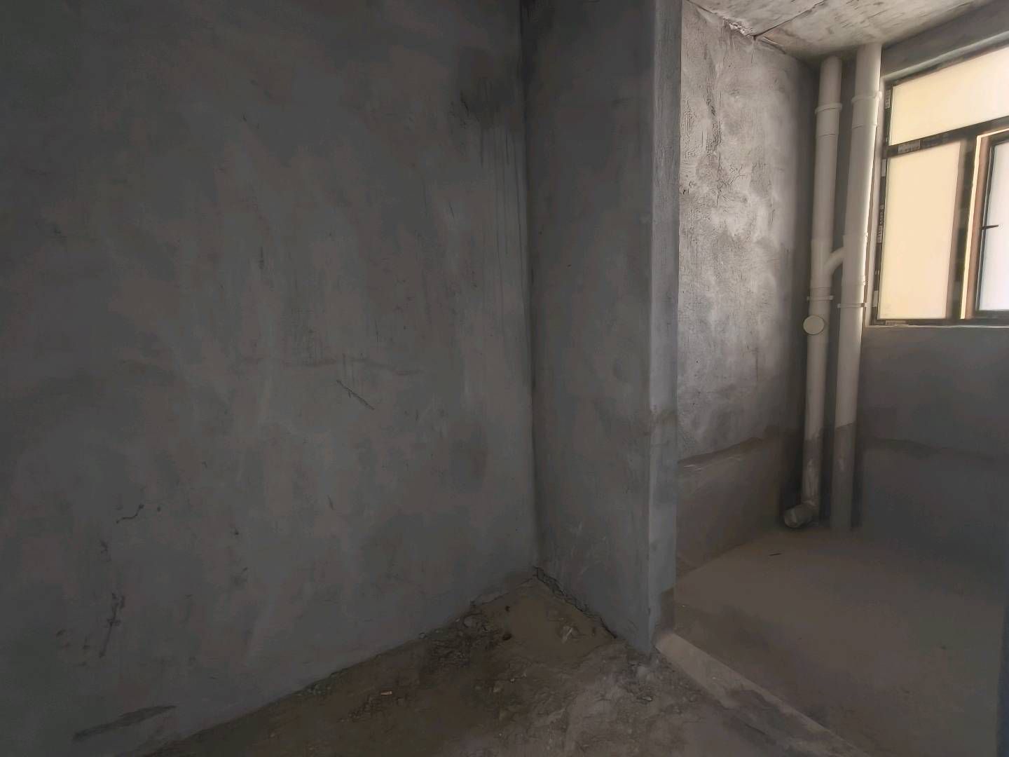 鸣柯里·一期现房出售·116平好楼层·49.8万·买了就可装修