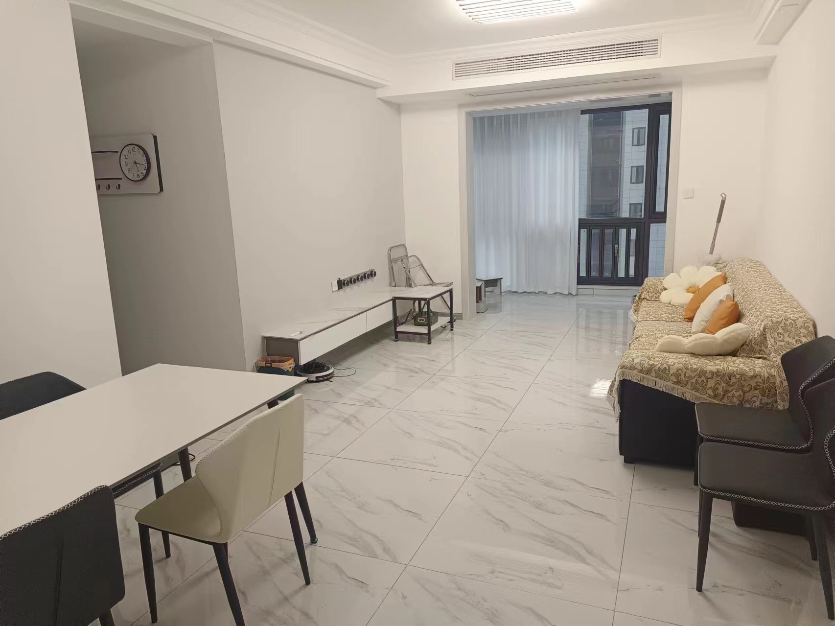 北站碧桂园·精装修3室2厅·温馨舒适出租1800/月