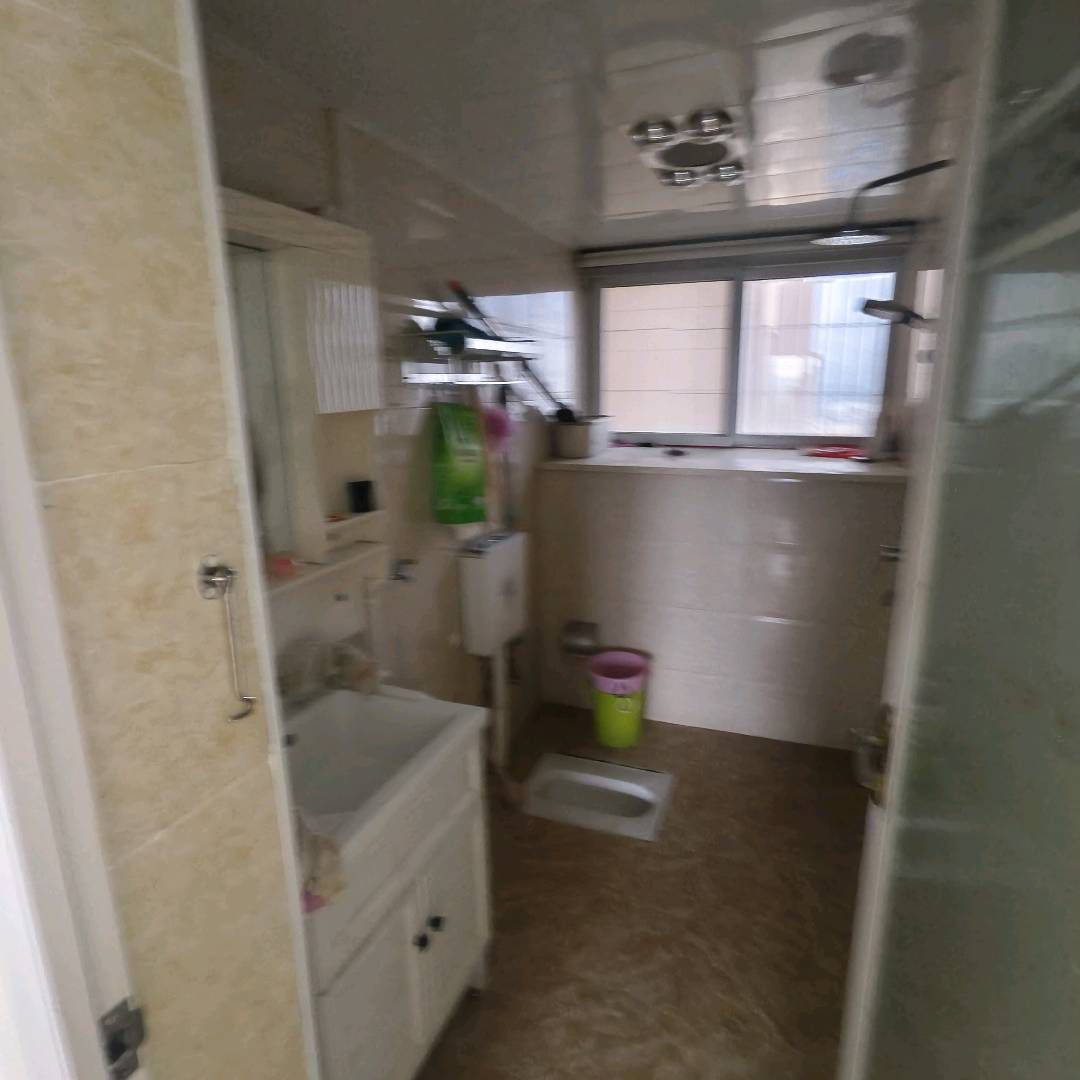 丰业盛世·精装修电梯房·温馨干净整洁三居室·出租1600/月