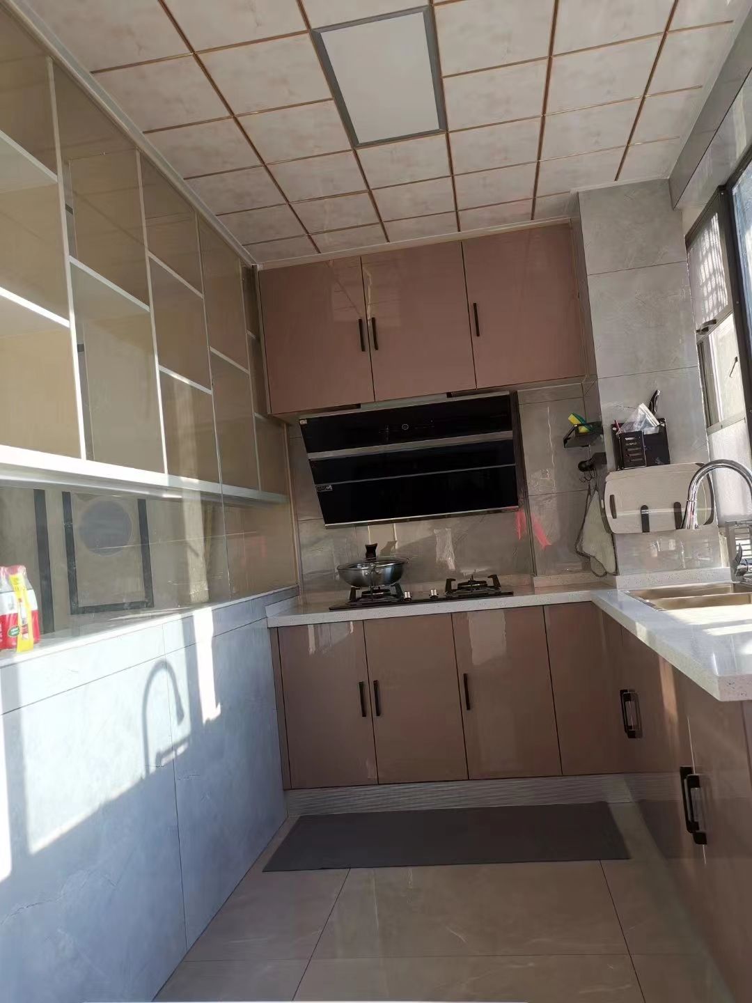 高铁片区·高铁明珠·复式楼2室·干净整洁·商圈地段