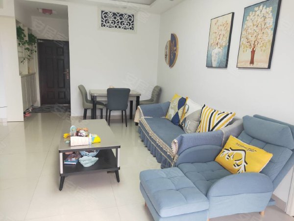 赤壁印象，2室2厅，精装修，拎包入住，售35万·有钥匙