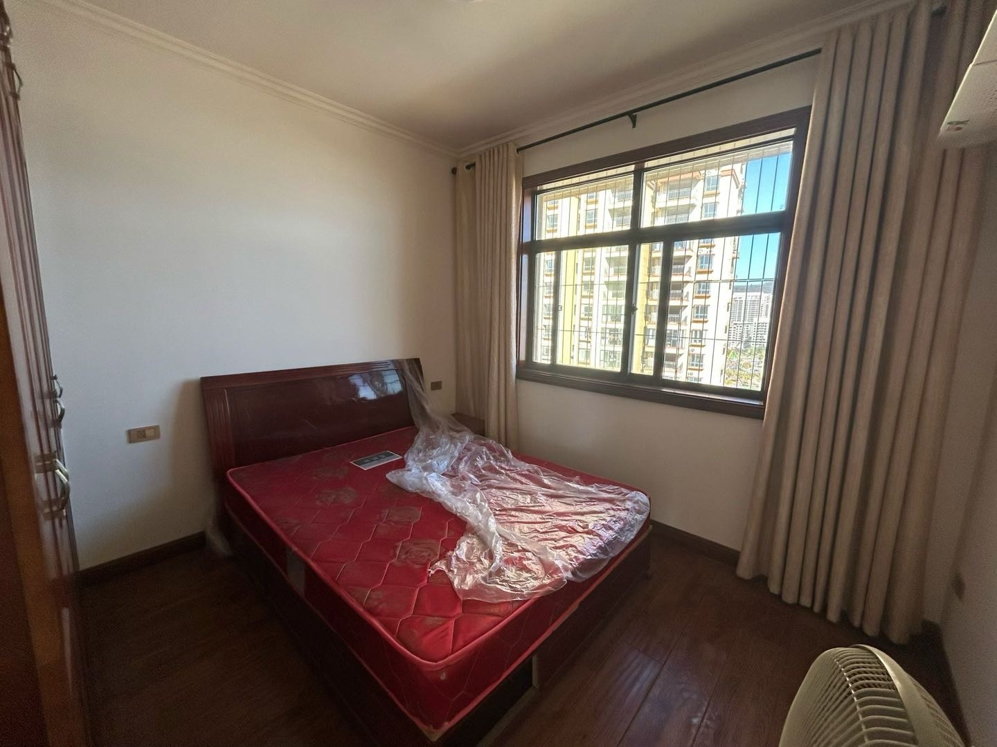 急售砂子岭公园·富源地·精装单价3500/平