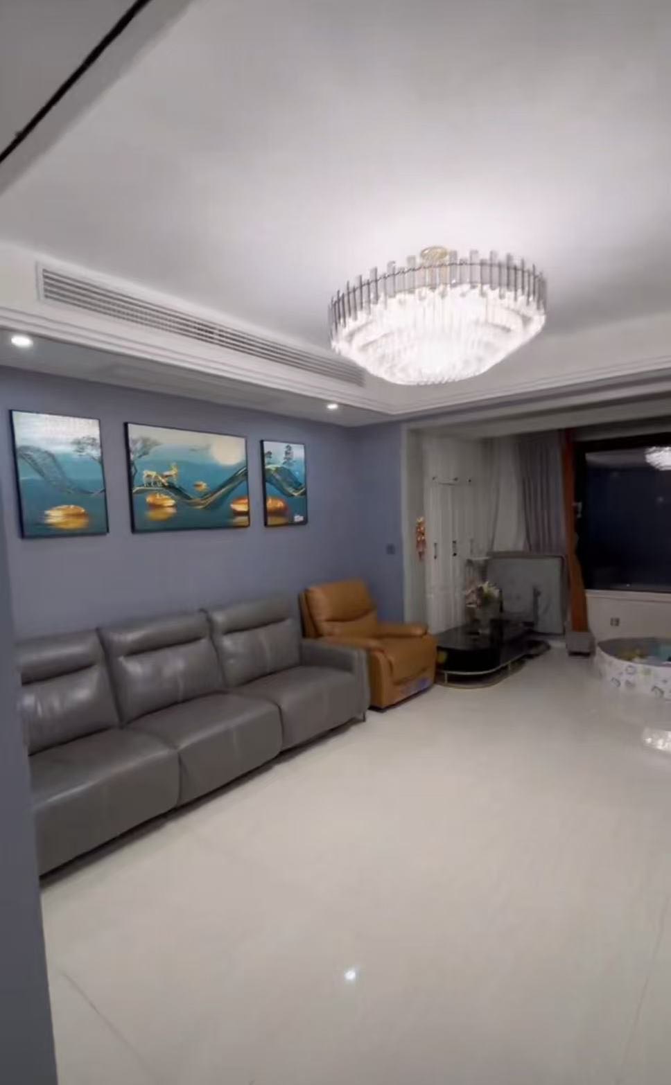 鹏程清华府·133平方·4室2厅·豪装修·拎包入住售82万