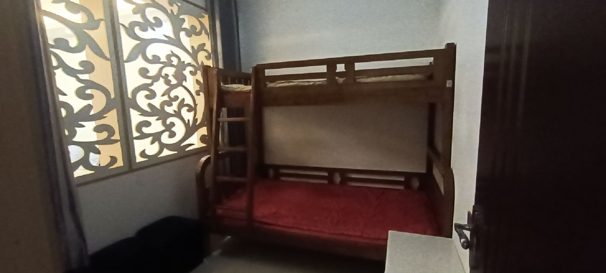 永邦欧洲城·电梯房·三室两厅·出租1300/月