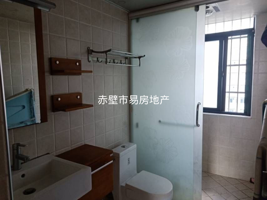 博园·三房两厅135平方·南北通透·拎包入住/1600月