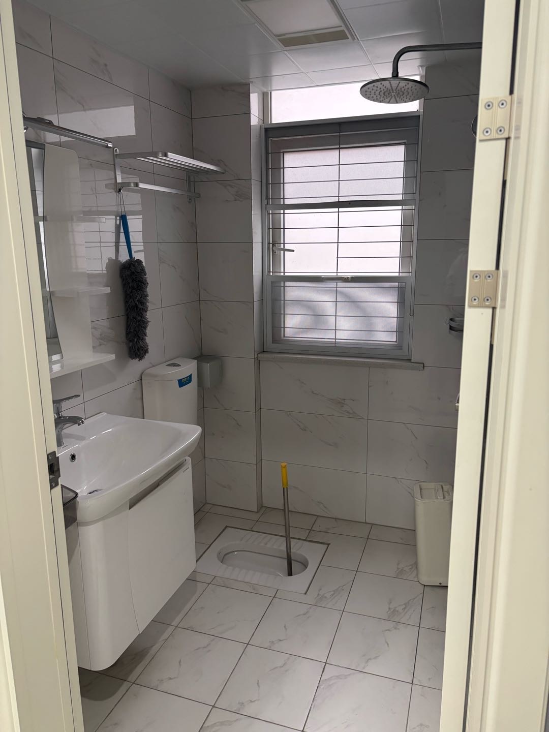 塞纳河畔·两室两厅·全新装修·拎包入住·房子保养好售价35万