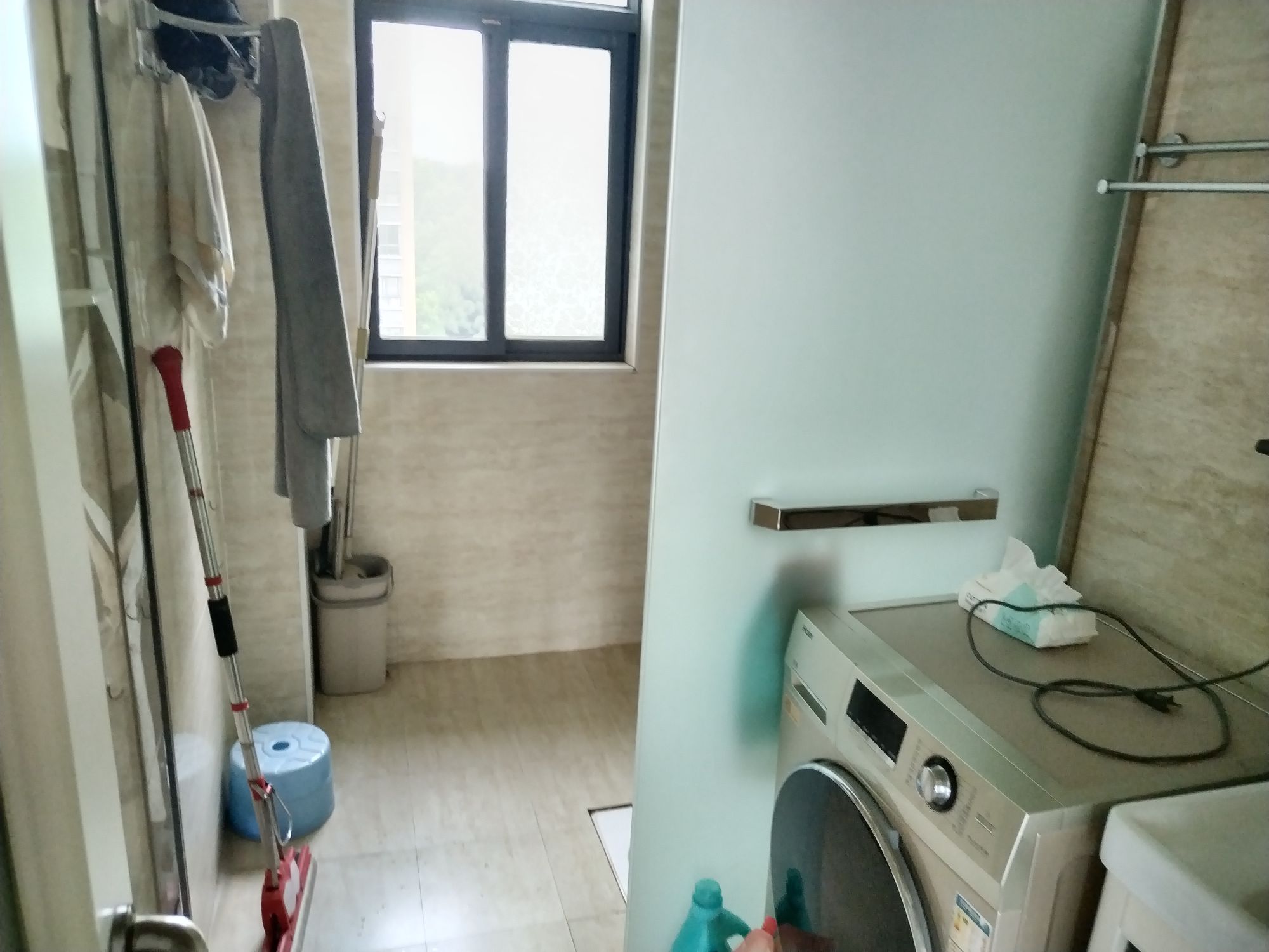 博园南郡·三房两厅两位·9成新·拎包入住报价：52万