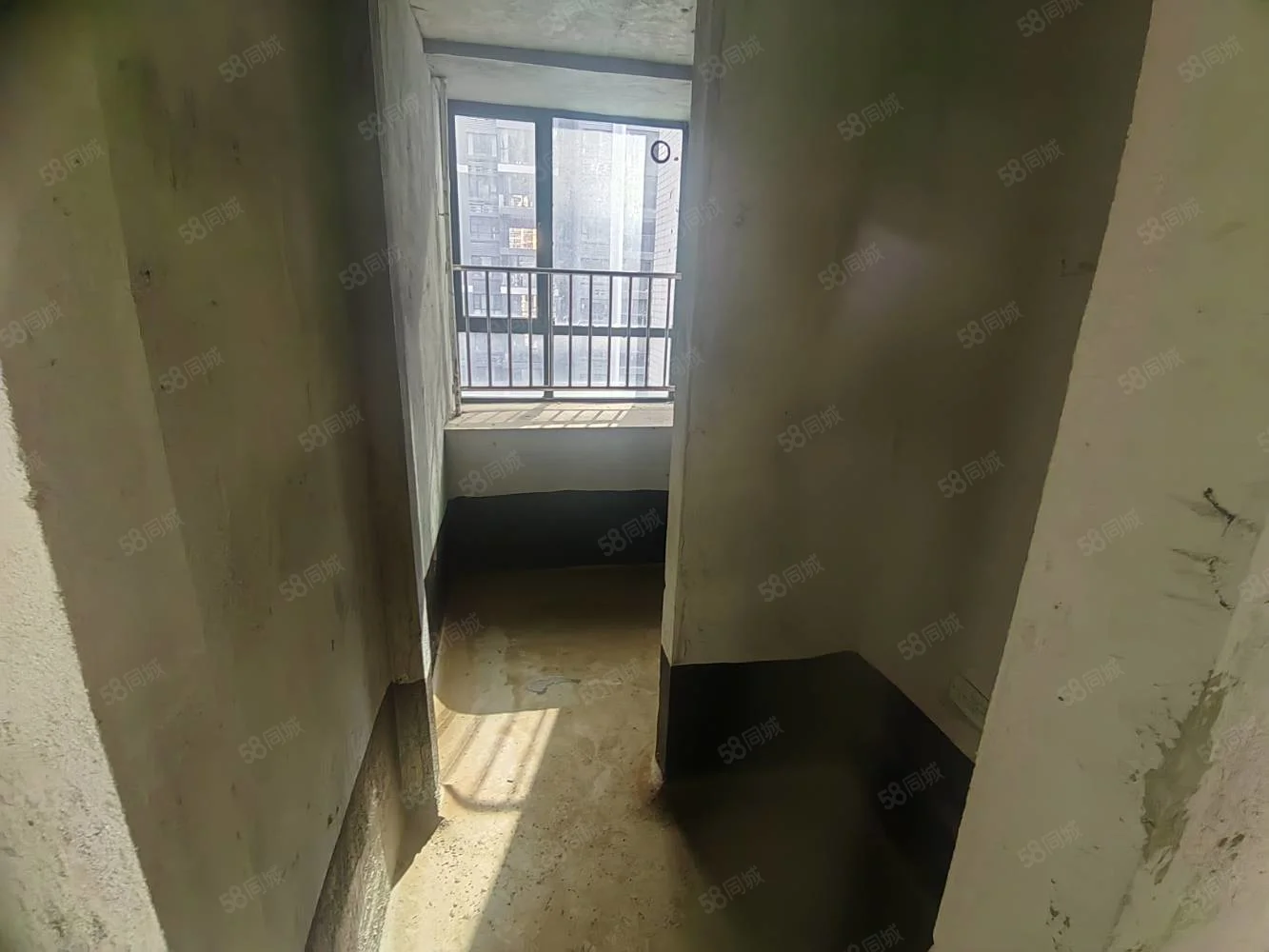 高铁片区雍景新城3室2厅2卫·单价3800/平