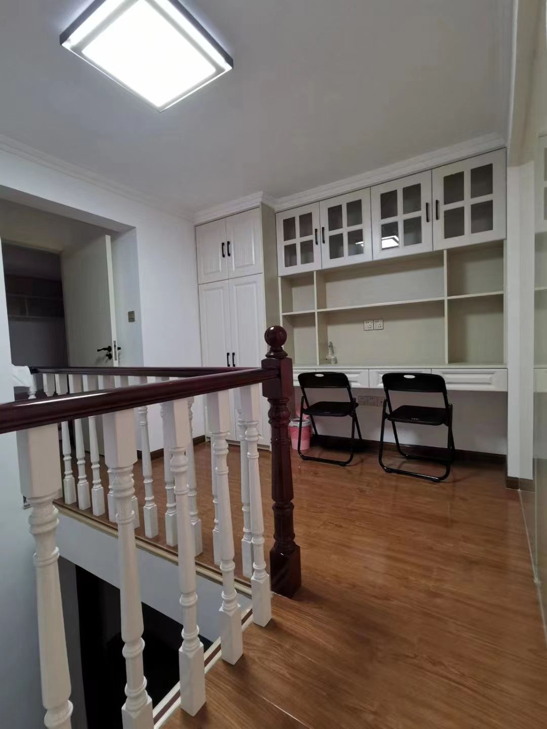 高铁明珠复式楼·2室2厅温馨整洁·出租1600/月