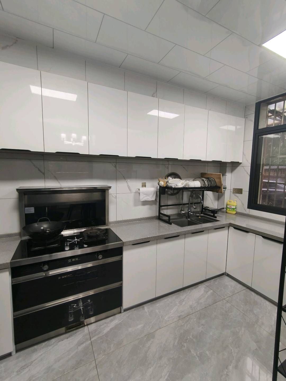 明尚精英·157平米·全新装修·四室两厅·证齐卖52万