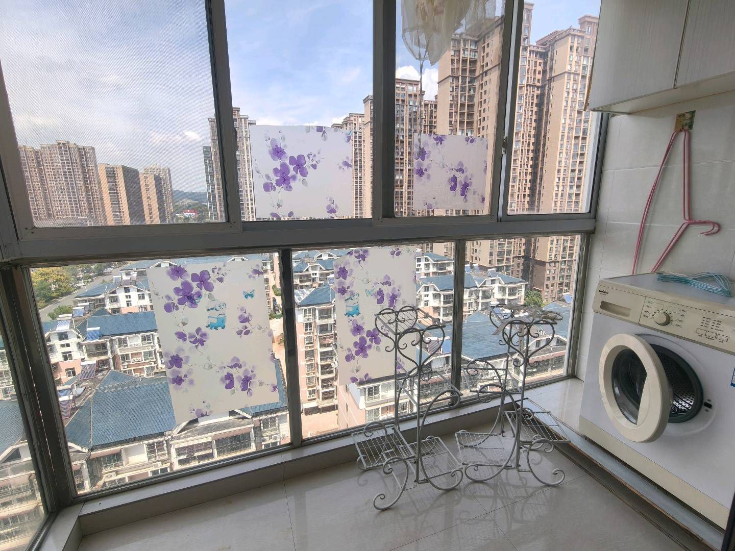 长城花园·精装修温馨公寓·一室一厅·租1200/月