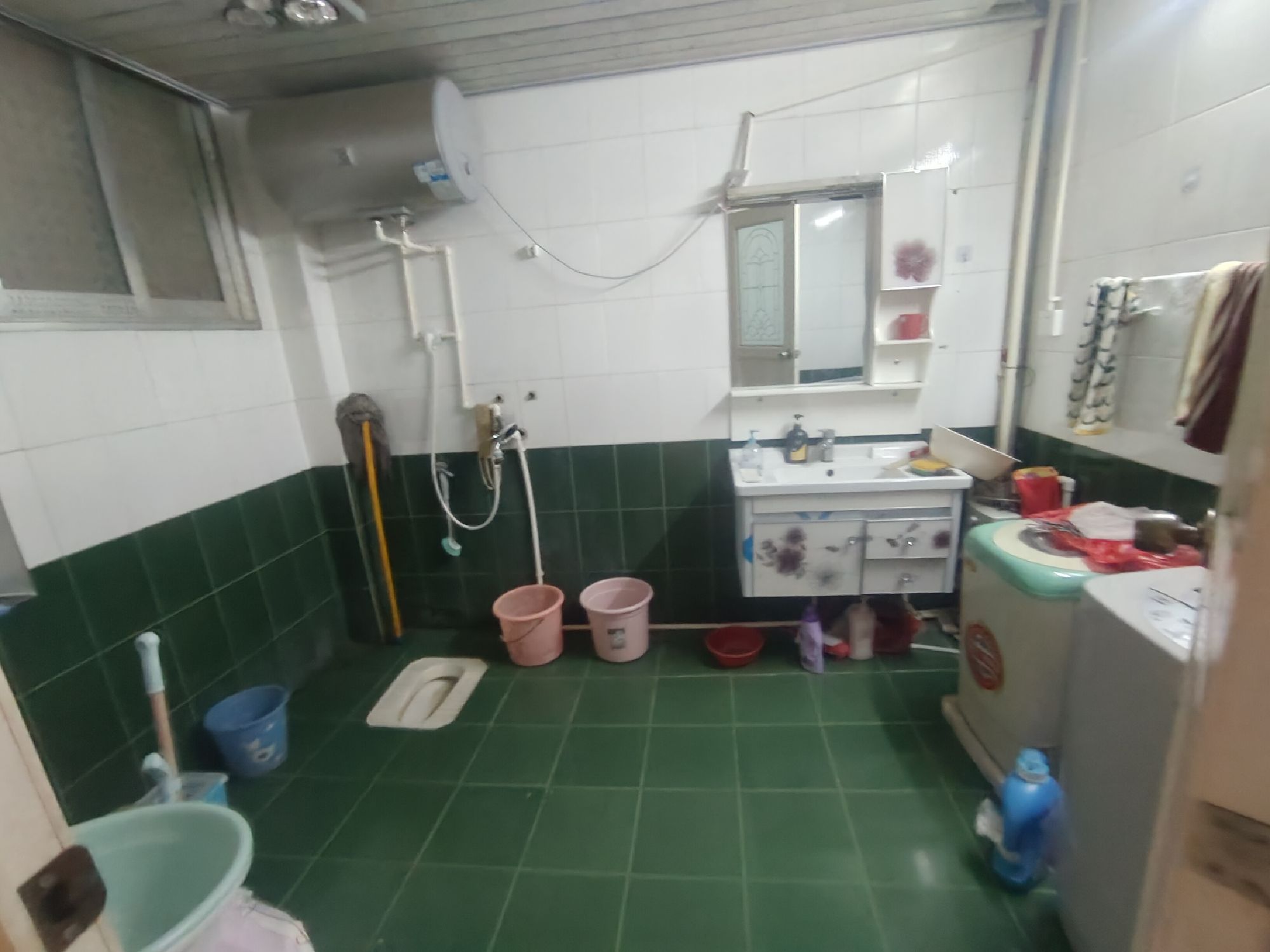 沙子岭菜场旁·三楼·温馨两居室·出租1000/月