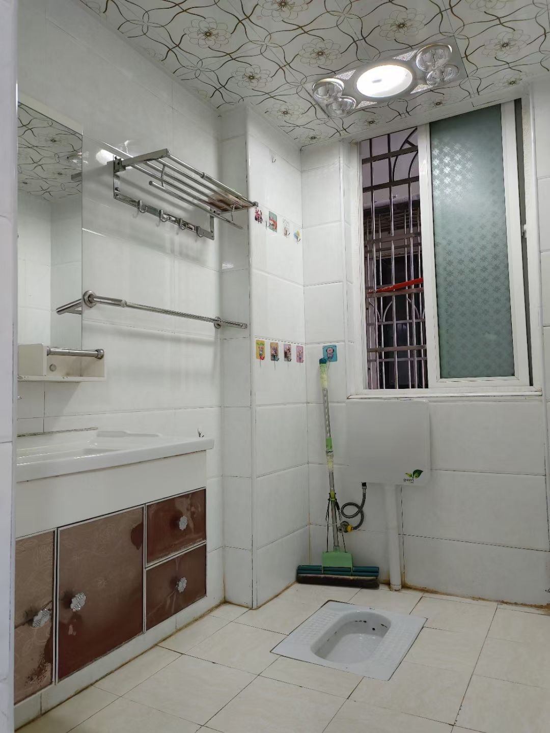 凯旋名都·两室两厅·可以做到拎包入住1200/月