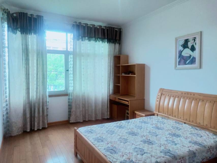 河北大道·五校·两室两厅·步梯4楼·32万