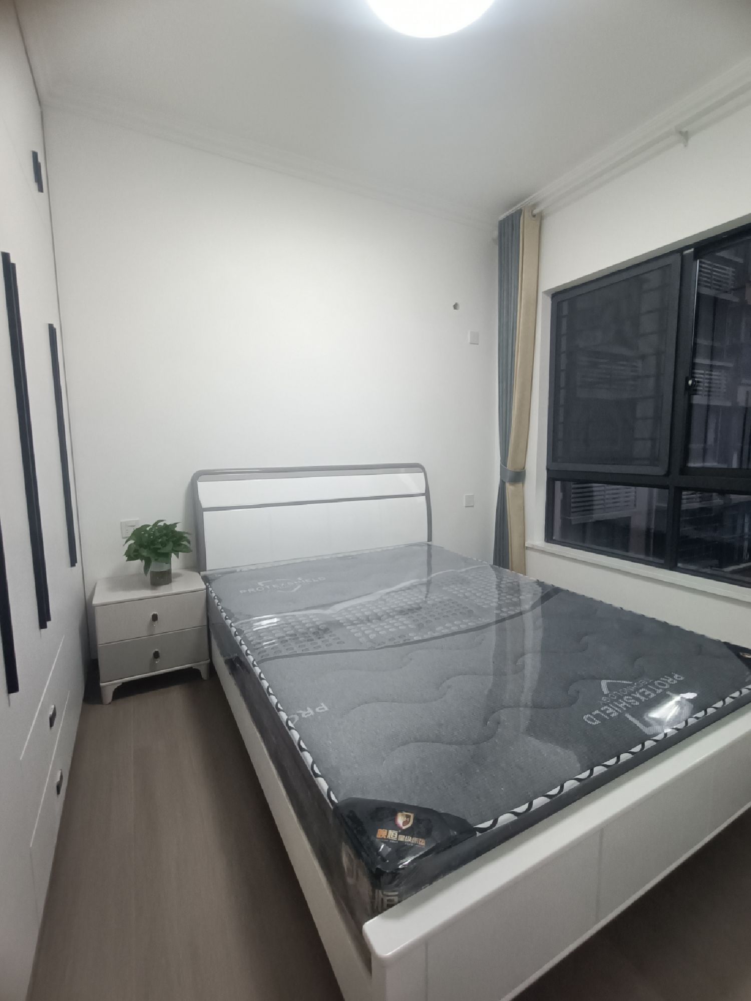 赤壁印象·全新裝修·初次出租·家電齊全1700/月